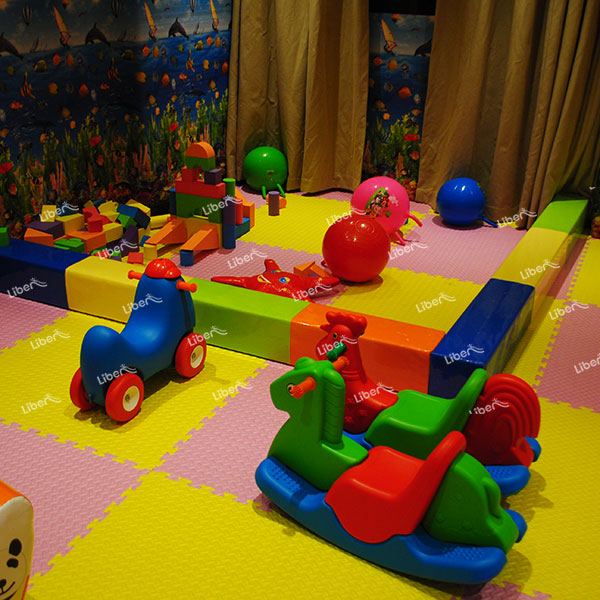How Should Indoor Soft Play Be Run? What Are The Skills?